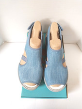 New BZEES WIDE WIDTH Size 9W Dream Wedge Sandals Washable Denim Blue 9 Wide