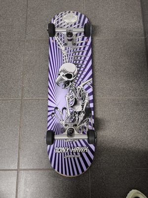 Tony Hawks Birdhouse Full Skull Skateboard