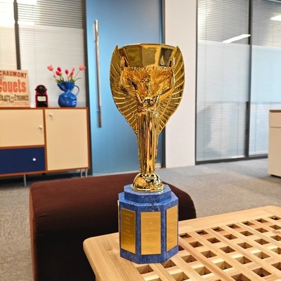 Vintage Rimet Pokal 36 cm Vollmetall Pokal Sammlerstück Ornament Fußball Pokal