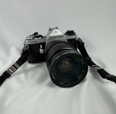 Pentax ME Super 35mm Film Camera 28-70mm Lens Flash UV Filter Bag Kit