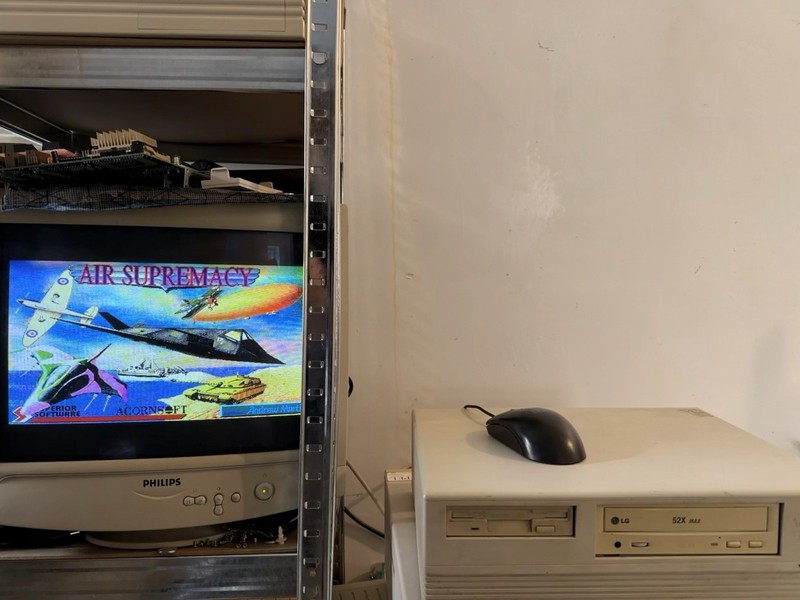 Acorn A7000 - RISC OS 4 - Loads of Apps and Games - A7000 Keyboard Included VGC!