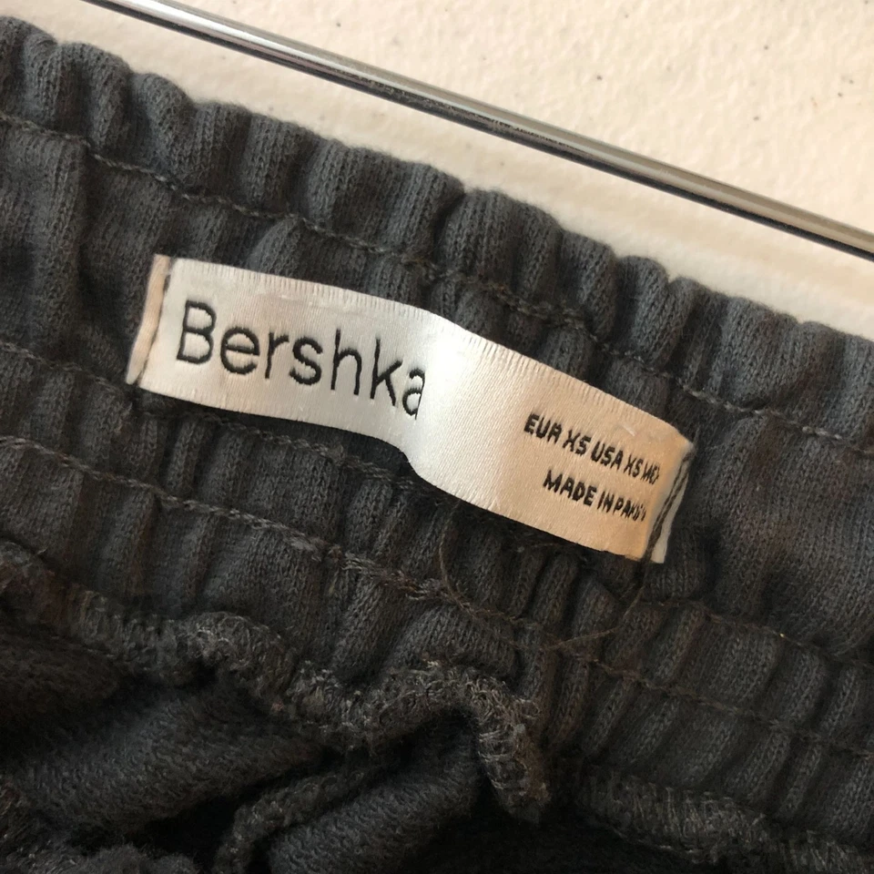 Bershka 女式工装裤 Capri Crop 宽腿针织拉棉混纺灰色 XS — 第 3/4 张图片