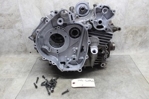 2002-2004 Yamaha Grizzly 660 Oem Engine Motor Crankcase Crank Cases Block