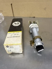 Allen Bradley 800HL-HP2KB6 Heavy Duty Selector Switch 2 Position Maintained New 