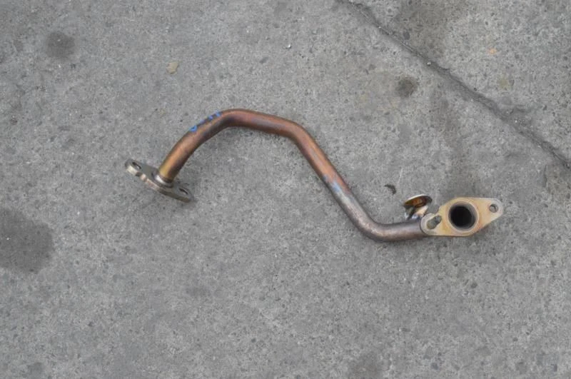 Toyota Prius C EGR 2012 2013 2014 2015 2016 TUBO 1,5 L Foto 2 de 4