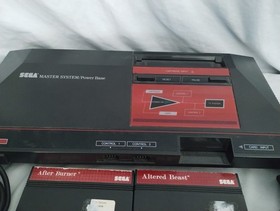 Sega Master System  - 2 Controllers - 2 Games Bundle (No AC Adapter)