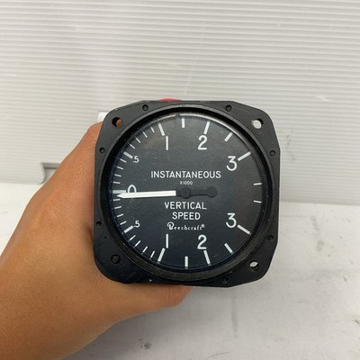 AEROSONIC BEECHCRAFT VERTICAL SPEED INDICATOR (RC30V10-1, 100-384054-1)