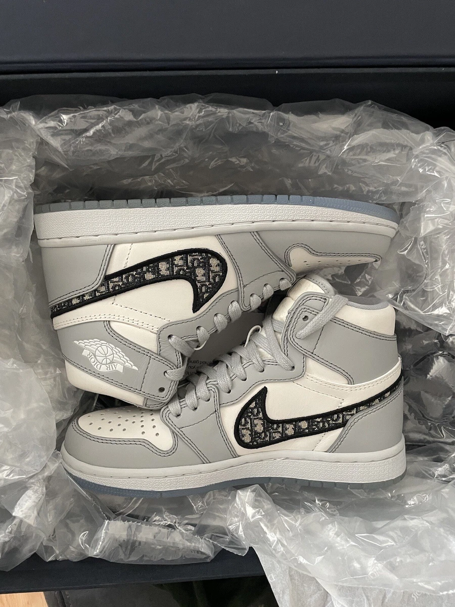 Nike x Dior Air Jordan 1 Grey High Sneakers 