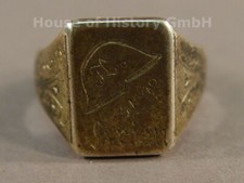 144518: Fingerring "Krim 41/42", Silber, gravierter Stahlhelm, Initialen "TL" TO