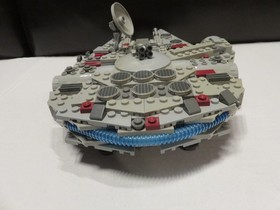 LEGO Star Wars Midi-size Millenium Falcon (Set 7778)