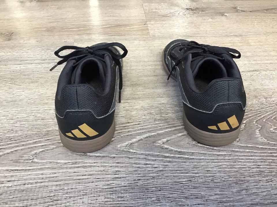 Adidas Predator Club Indoor Sala Soccer Boots IF6416 Black Youth Size 5 EUC - Image 3 of 4