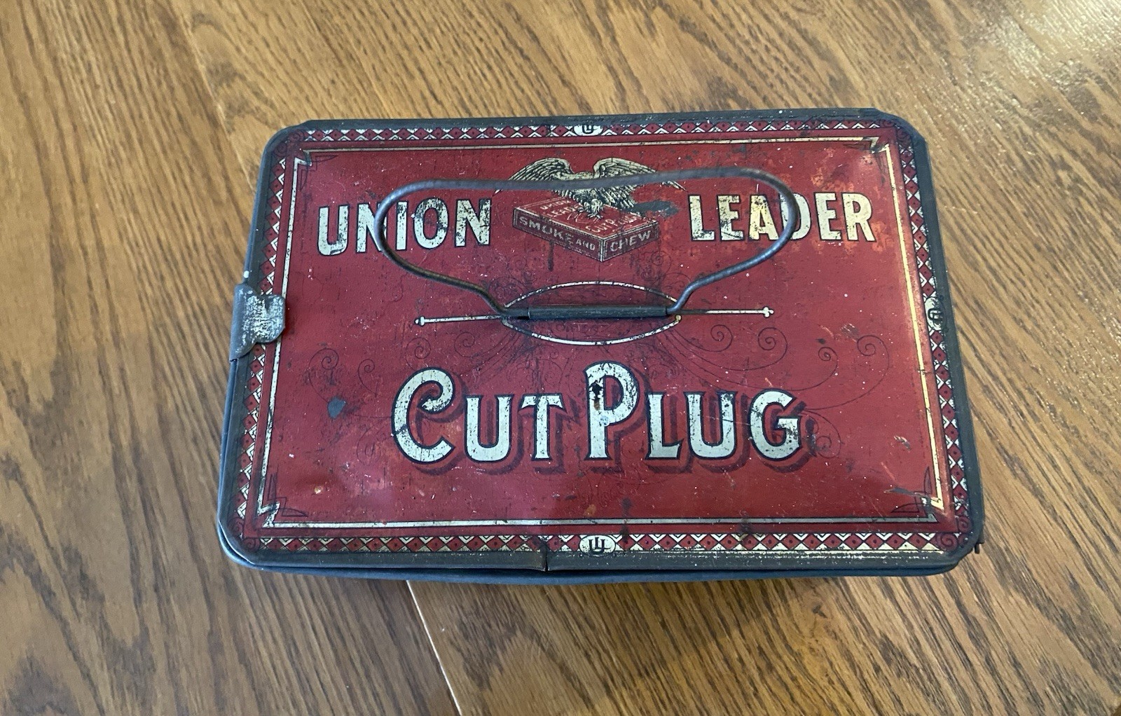Antique UNION LEADER CUT PLUG EMPTY TOBACCO TIN