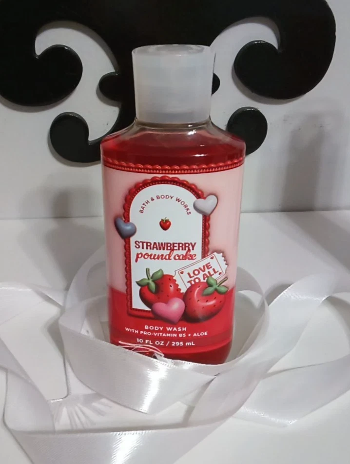 Bath & Body Works Fresa Libra Pastel 6 Piezas Cuidado Corporal Bolsa de Regalo Foto 2 de 4