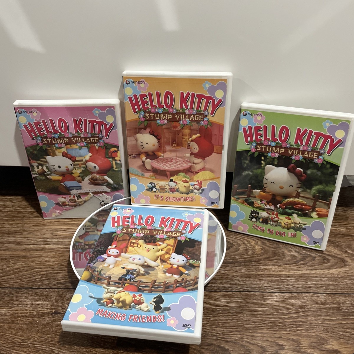 Rare Geneon Sanrio Hello Kitty: Stump Village DVD Rare Collection