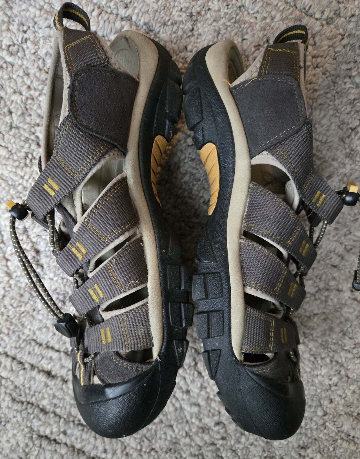 KEEN Uomo Taglia 9 Newport H2 Marrone Impermeabile Sandalo Acqua Escursionista