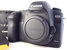 4,081shots Only Canon EOS 5D Mark II DSLR 21.1MP Digital Camera Body Set Japan