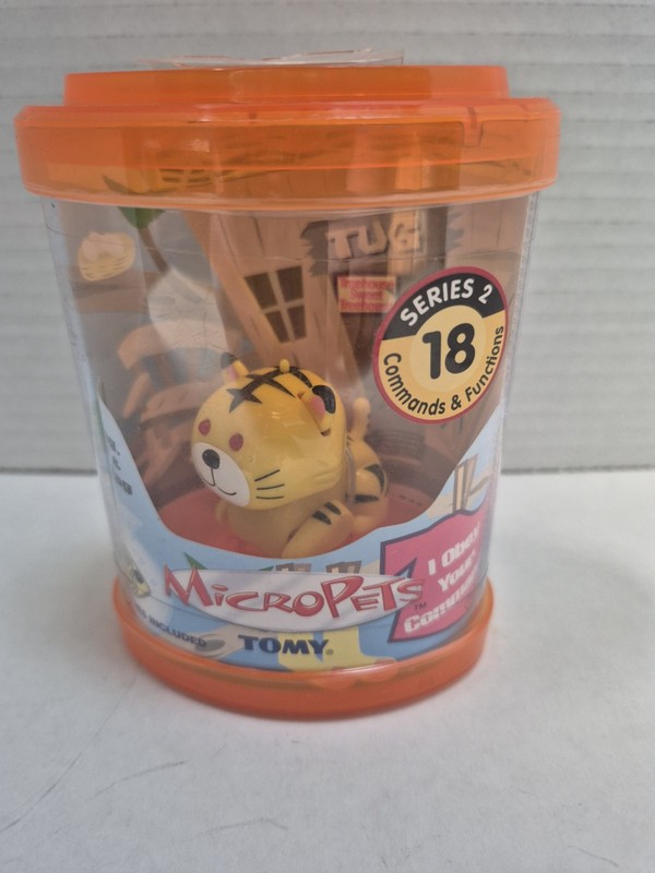 2002 Tomy MicroPets Tiger Cat New In Package Interactive 