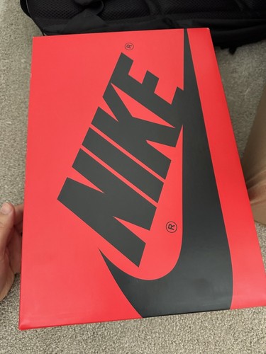 Size 11 W 9.5 M- Air Jordan 1 Retro OG High Lucky Green W - Picture 7 of 7