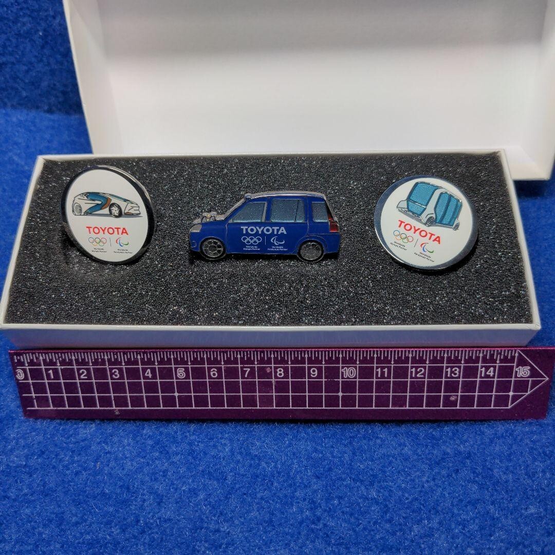 東京オリンピック　ピンバッジ　記念　トヨタ　TOYOTA USA 北米　アメリカ TOYOTA × Tokyo Olympics Commemorative Car Pin Badge Set