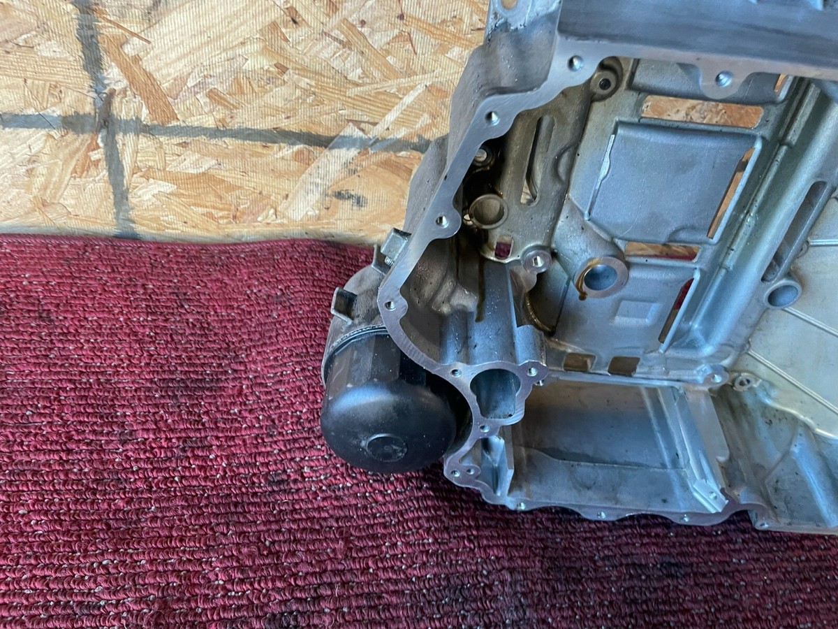 BMW 2012-2019 F06 F13 F10 M6 M5 S63 ENGINE MOTOR UPPER OIL PAN OEM  