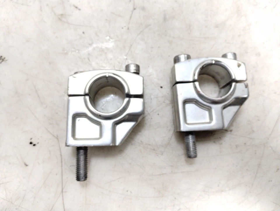 Elevadores y abrazaderas para manillar BMW G450 G450X 2010 Foto 4 de 4