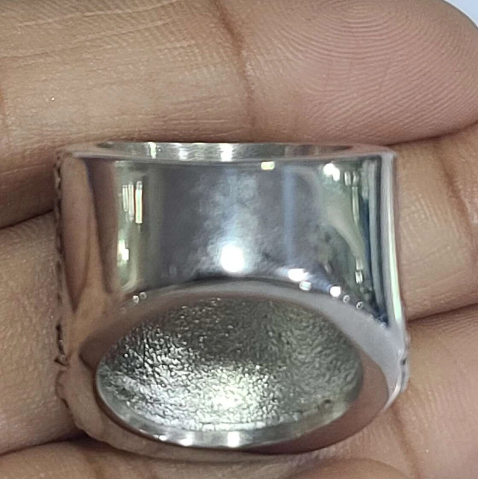 Anillo de acero inoxidable con cúpula HSN tamaño 5 Foto 4 de 4