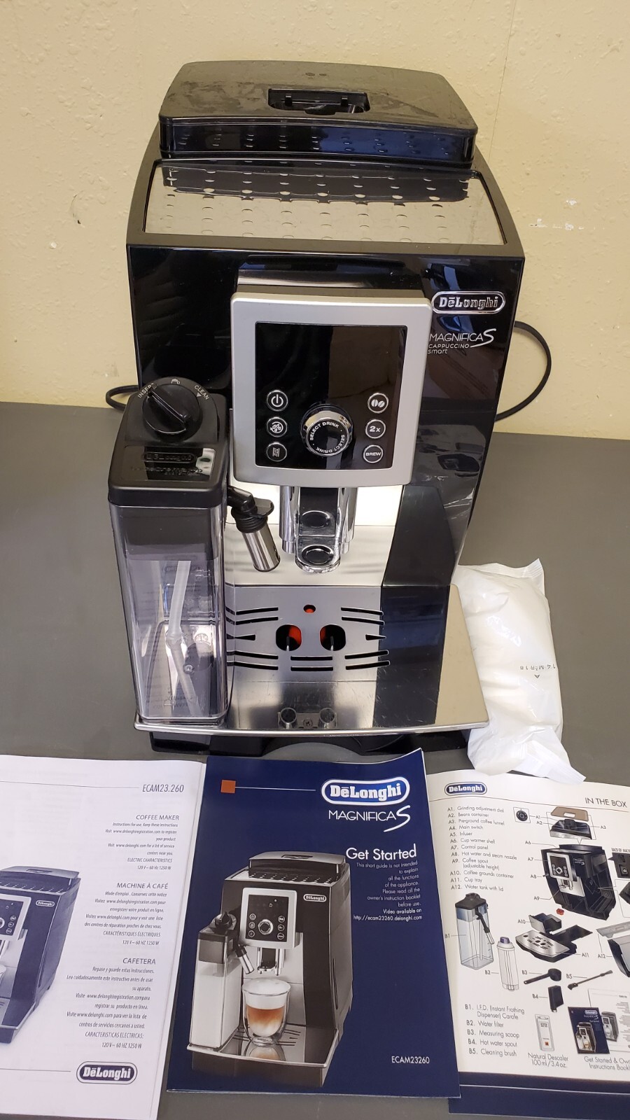 De'Longhi ECAM23260SB Magnifica S Smart 