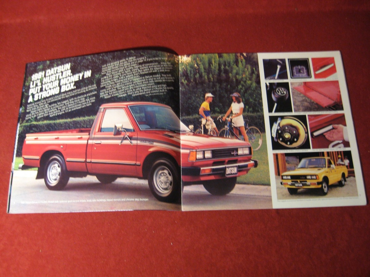 1981 Datsun Pickup Trucks Sales Brochure booklet Catalog Original