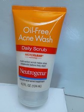 Neutrogena Oil-Free Acne Wash Daily Scrub