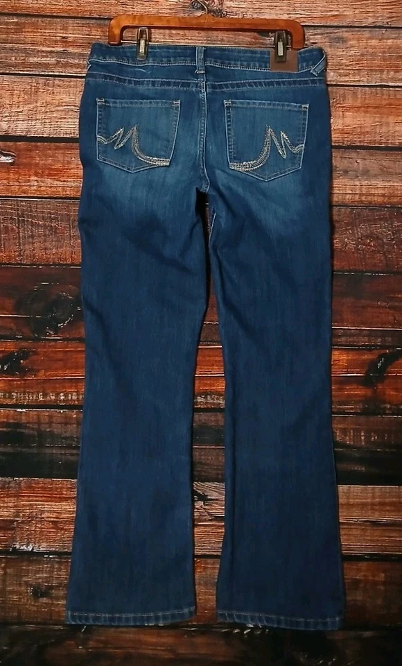 Maurices Jeans Size 12 Short Boot Cut Mid Rise Blue Denim Stretch  - Image 4 of 4
