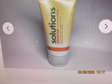 Avon Solutions cleanse Total Radiance - Day and Night Cleanser