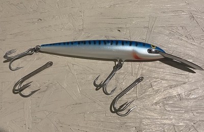 Rapala CD Magnum 22 - Silver Mackerel - 9'' 3 1/2 oz Saltwater Count Down Lure