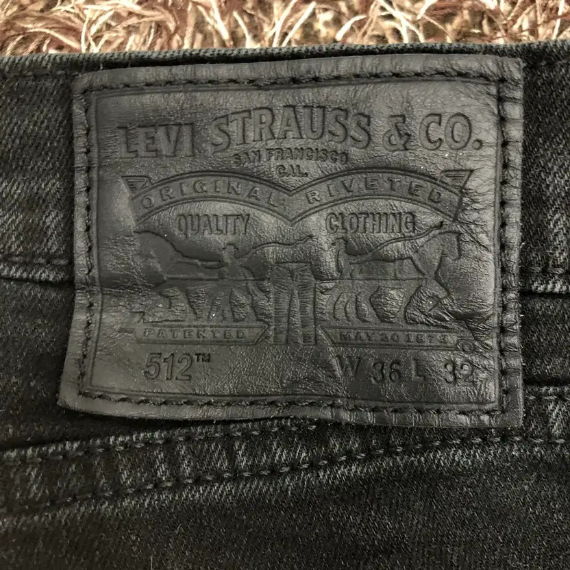 Levi's 512 Black Denim Pants Size 36 Vintage Condition thumbnail 5