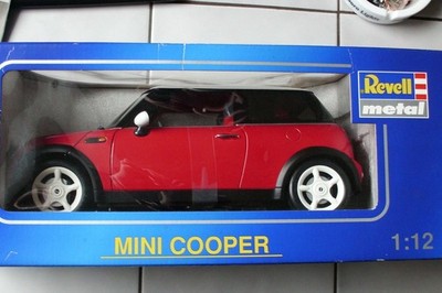 Mini Cooper Revell 08451 rot/weiß 1:12 OVP