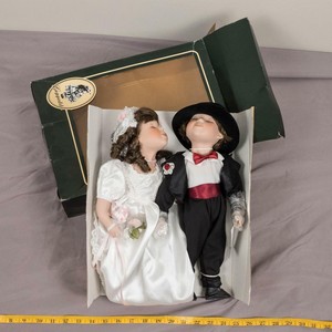 bride and groom porcelain dolls