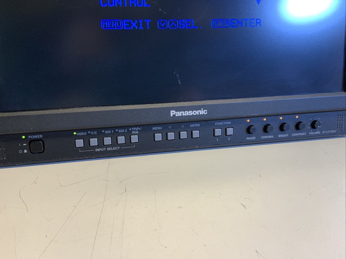 Panasonic BT-LH1700WP 17