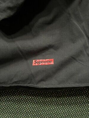 Supreme Hooded Down Pullover SS22 Black Size Large Brand New Supreme Hooded Down Pullover SS22 Black Size Large Brand New