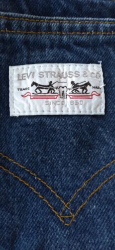 Vintage Women 70's/80's White Label Levi Jeans W26