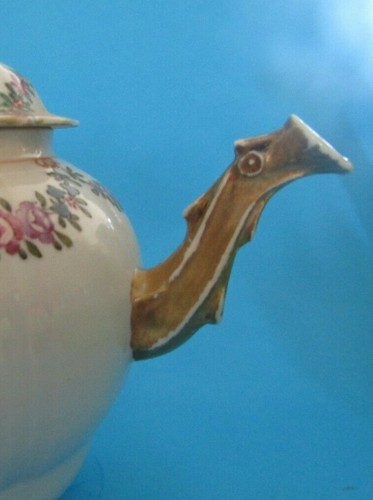 THEIERE CHINOISE EN PORCELAINE DECOR FLORAL teapot Qianlong period 18 th century - Picture 6 of 12