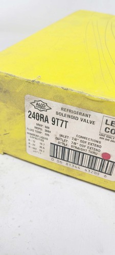 Emerson 240RA 9T7T Refrigerant Solenoid Valve Coil AMG 208/220V - Picture 2 of 3