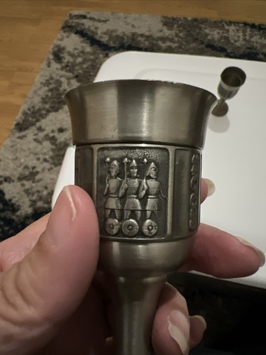 Viking Norwegian Pedestal Bowl - Picture 13 of 14