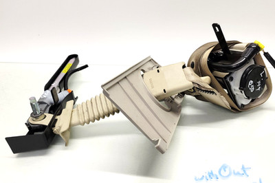2014-2016 Infiniti Q50 Driver Front Seat Belt Beige w/o preCrash