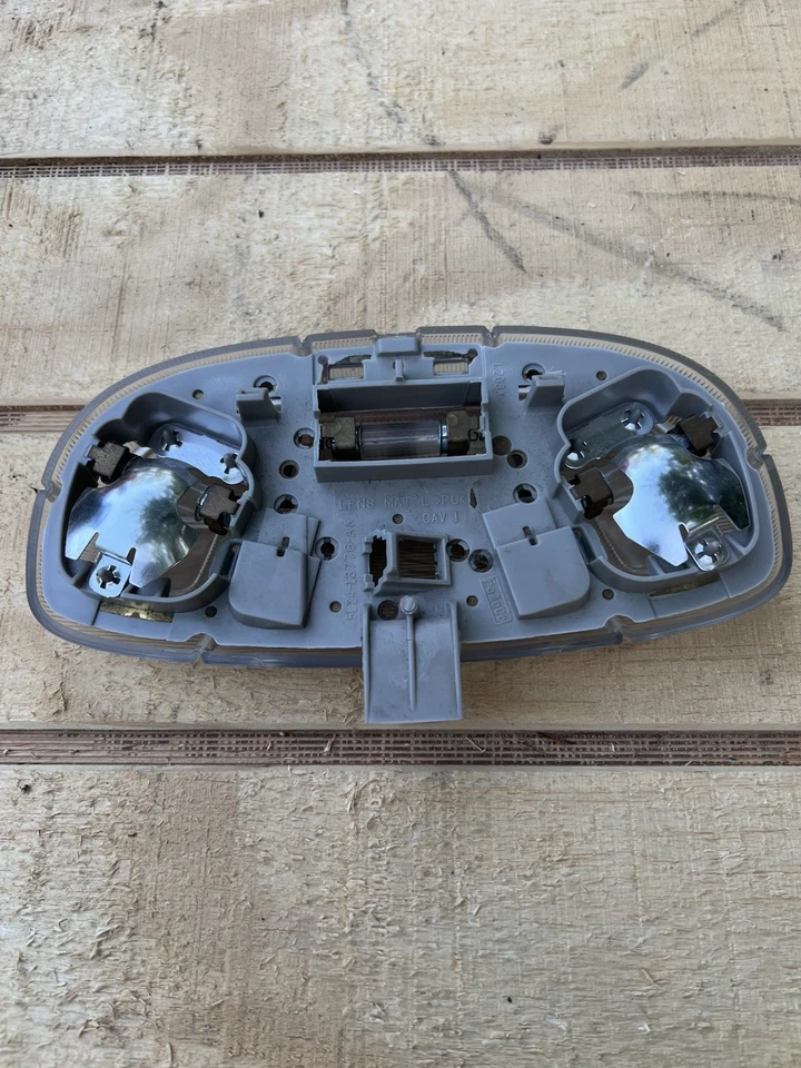 Ford F-150 Explorer Expedition F150 1999-2007 montaje de luz domo superior 99-07 Foto 3 de 3