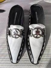 Donald J Pliner Spring 2010 Black Antique Patent/ White Perf'd Napa/ Silver...