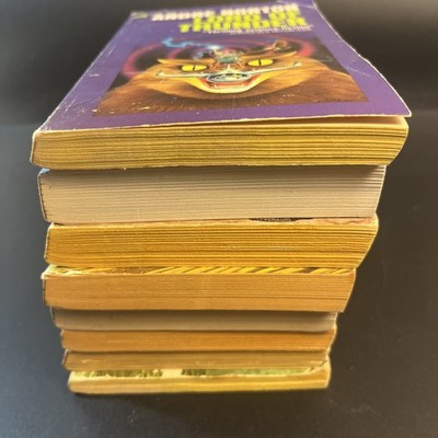7 Robert A. Heinlein Science Fiction Paperback Book Lot Sci-Fi