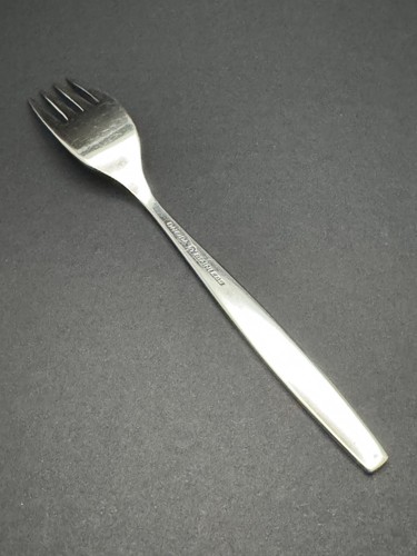 Vintage Oneida Will 'O' Wisp Cube Stainless Salad Fork Glossy Finish 6-3/4" - Picture 2 of 5