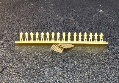 N Scale Fire Hydrants (16)