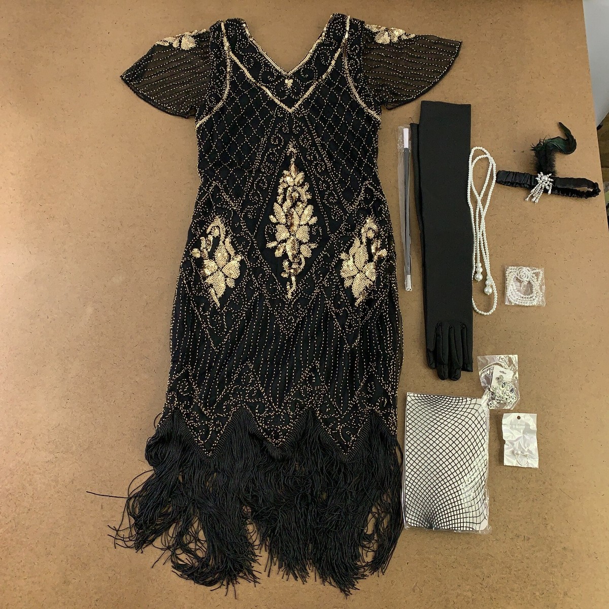black gold flapper dress Women's Small & Sequin Fringe & Accessory Set 9 Pieces Size:Adult 10 Additional Product Information Fabric JC-Kids Short Dress Echo Long Sleeve Mini