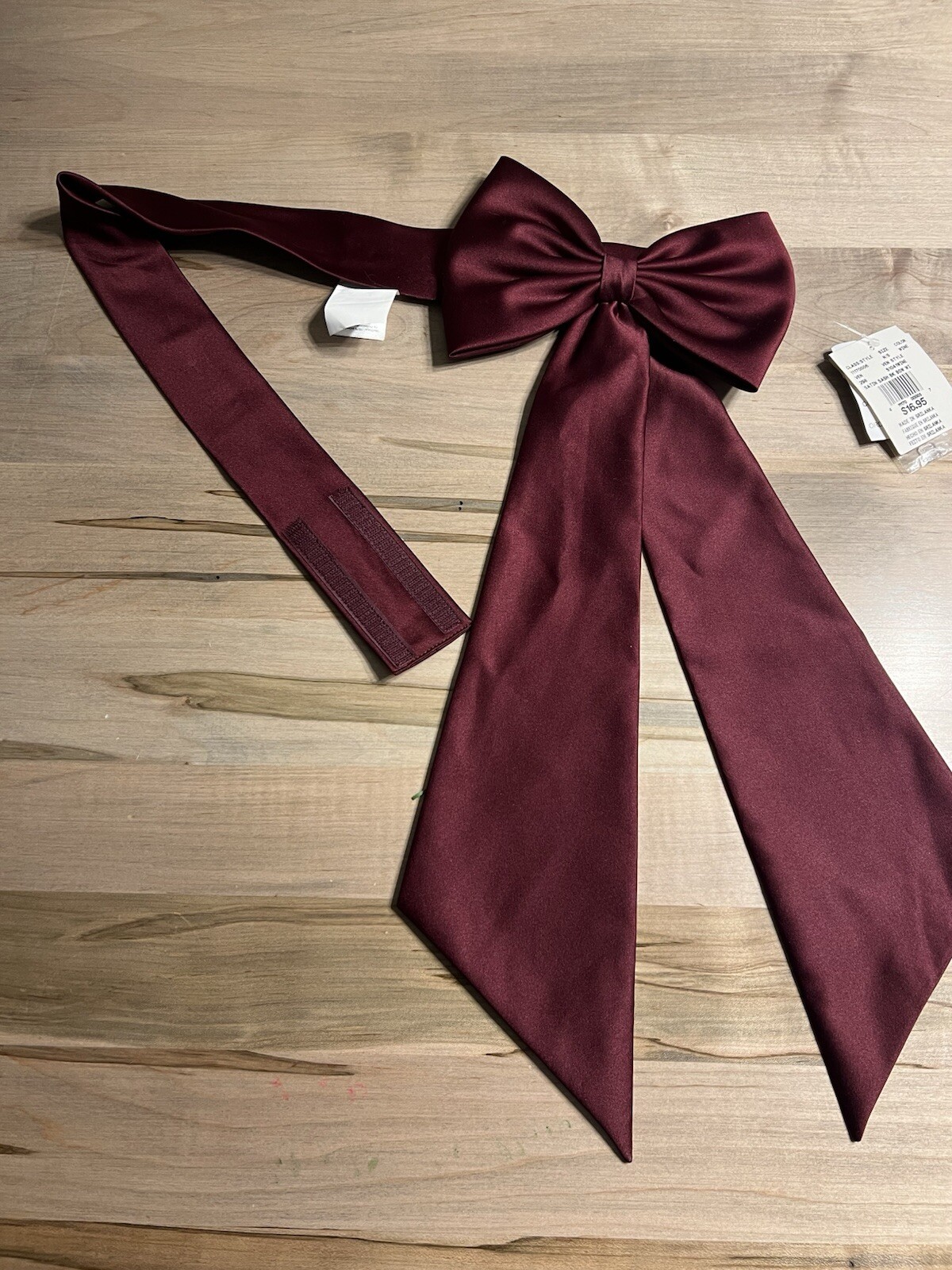 David’s Bridal Children’s Satin sash Wine Color (NWT) Style S1041 Size Small