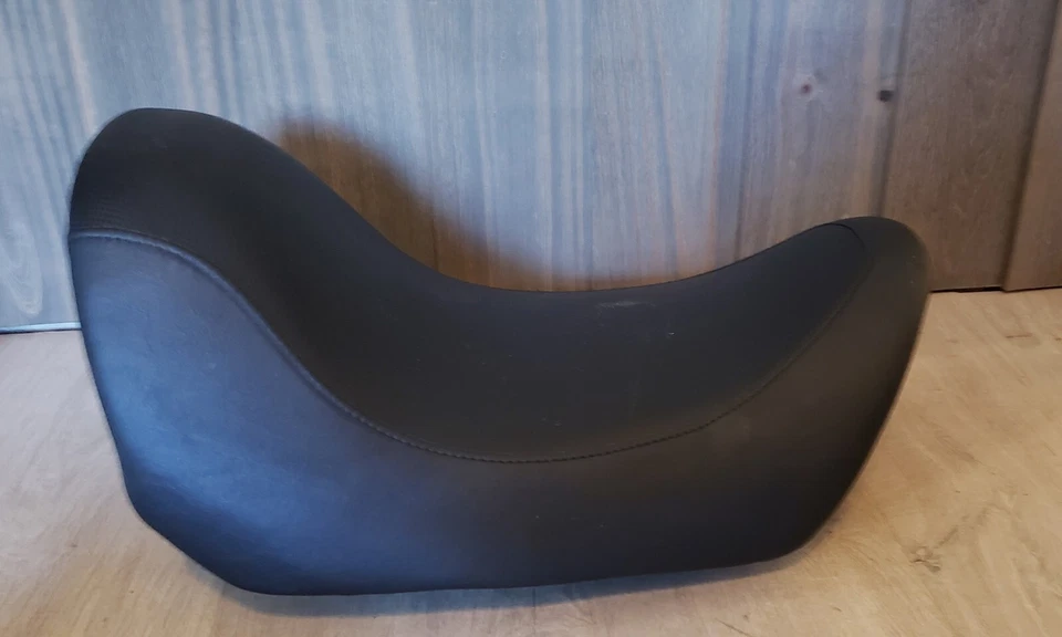 Conjunto de asiento de conductor OEM Harley Davidson 03 HD V-Rod 20508 RDW 92/61-0067 Foto 2 de 4